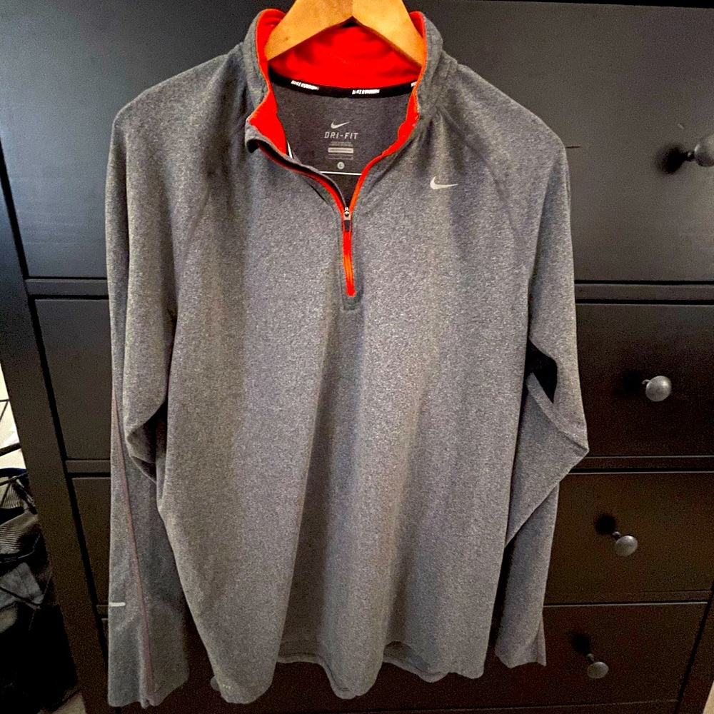 Nike Dri Fit Pullover
